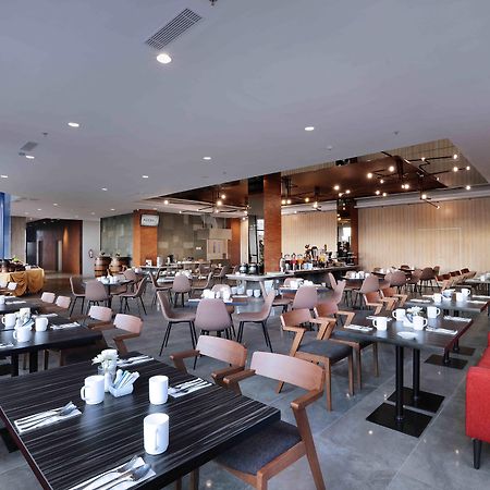 Aston Inn Pandanaran Semarang Exteriér fotografie