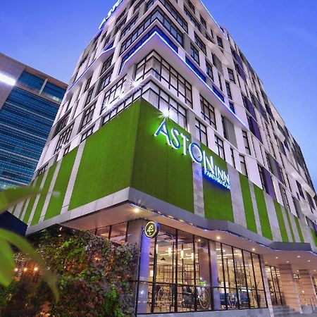 Aston Inn Pandanaran Semarang Exteriér fotografie
