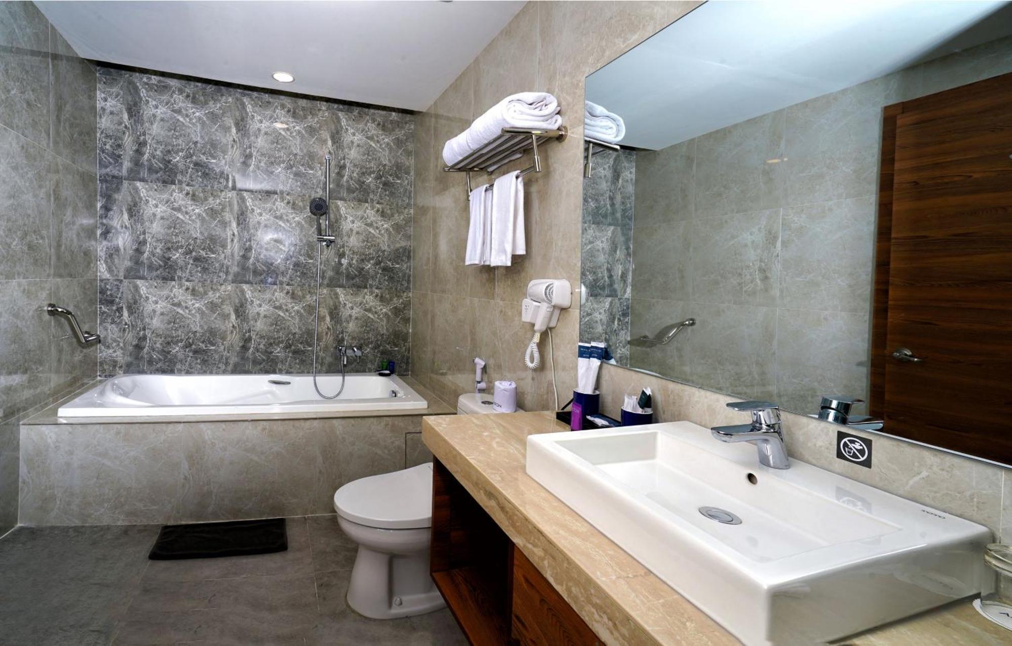 Aston Inn Pandanaran Semarang Exteriér fotografie
