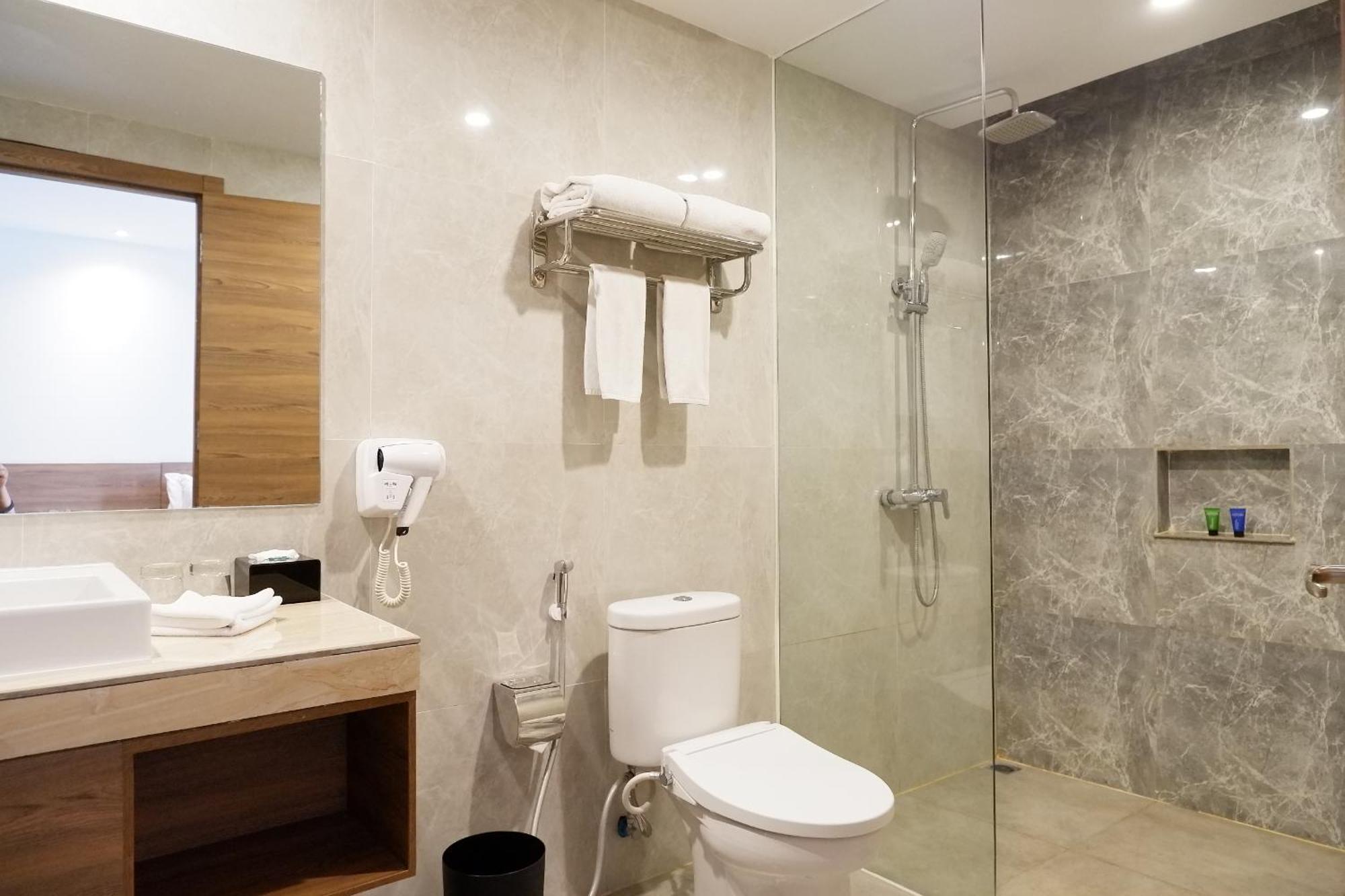 Aston Inn Pandanaran Semarang Exteriér fotografie